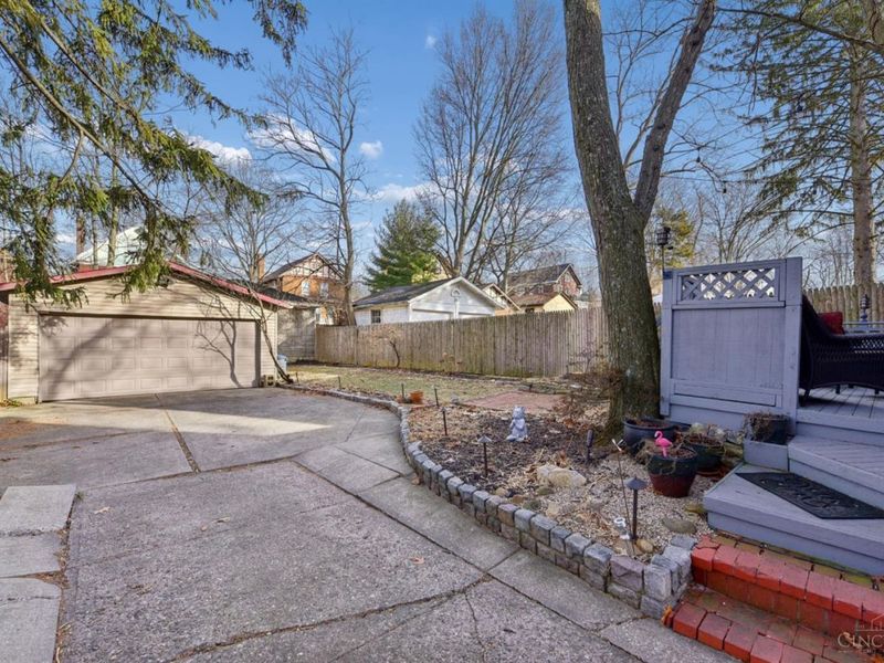3028 Montclair Avenue, Cincinnati, OH 45211 Photo 38