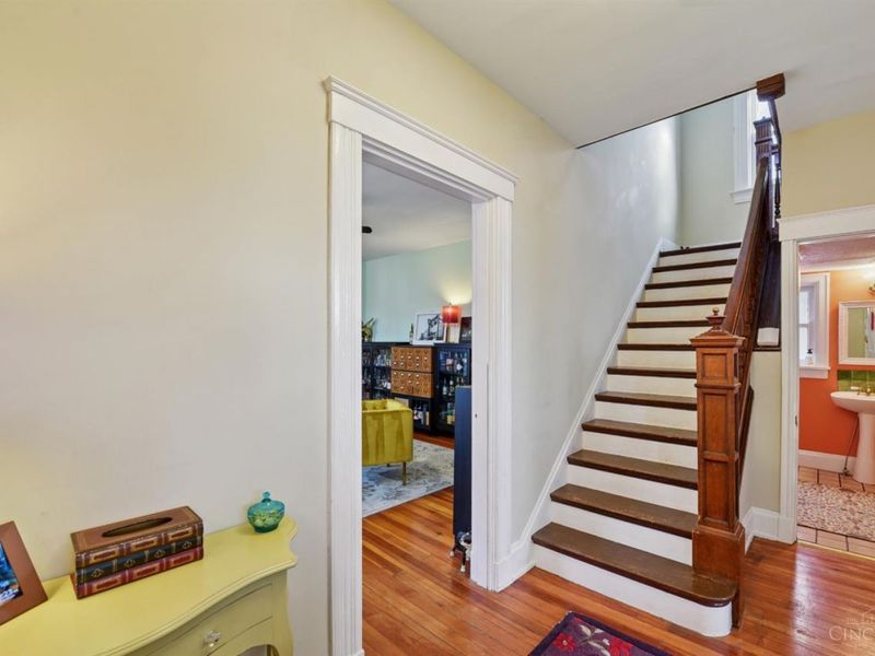 3028 Montclair Avenue, Cincinnati, OH 45211 Photo 4