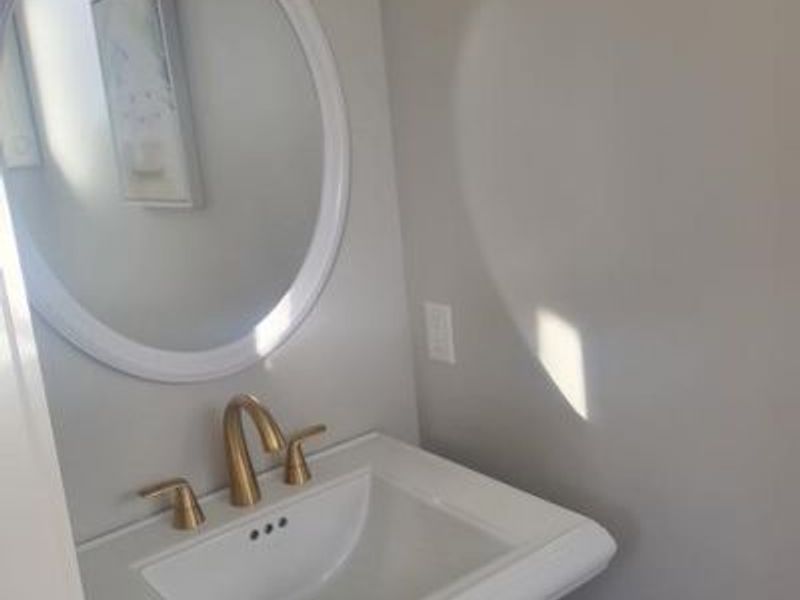 325 E Sharon Road, Glendale, OH 45246 Photo 10