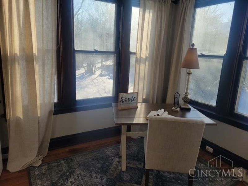 325 E Sharon Road, Glendale, OH 45246 Photo 18