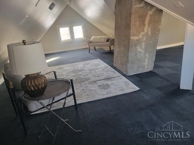 325 E Sharon Road, Glendale, OH 45246 Photo 23