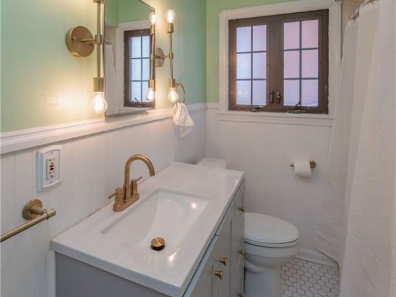 17001 Laverne Avenue, Cleveland, OH 44135 Photo 13