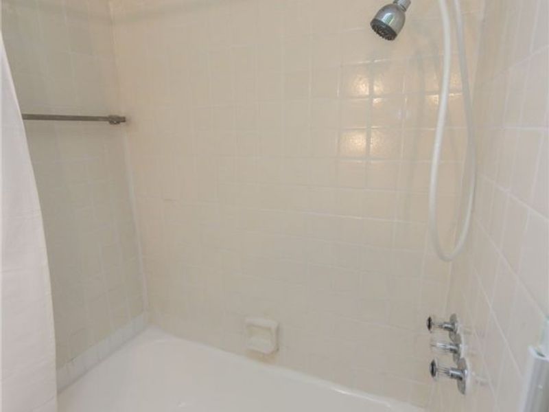 17001 Laverne Avenue, Cleveland, OH 44135 Photo 14