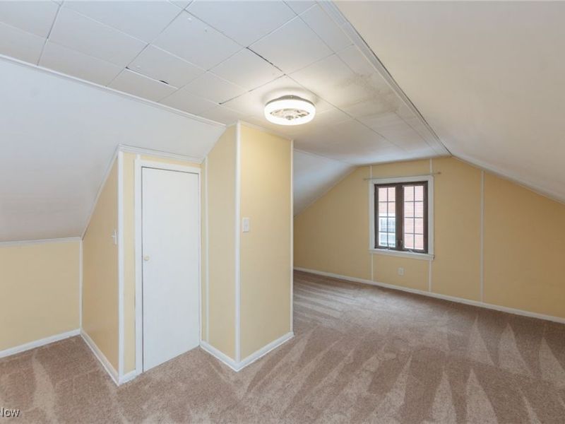 17001 Laverne Avenue, Cleveland, OH 44135 Photo 22