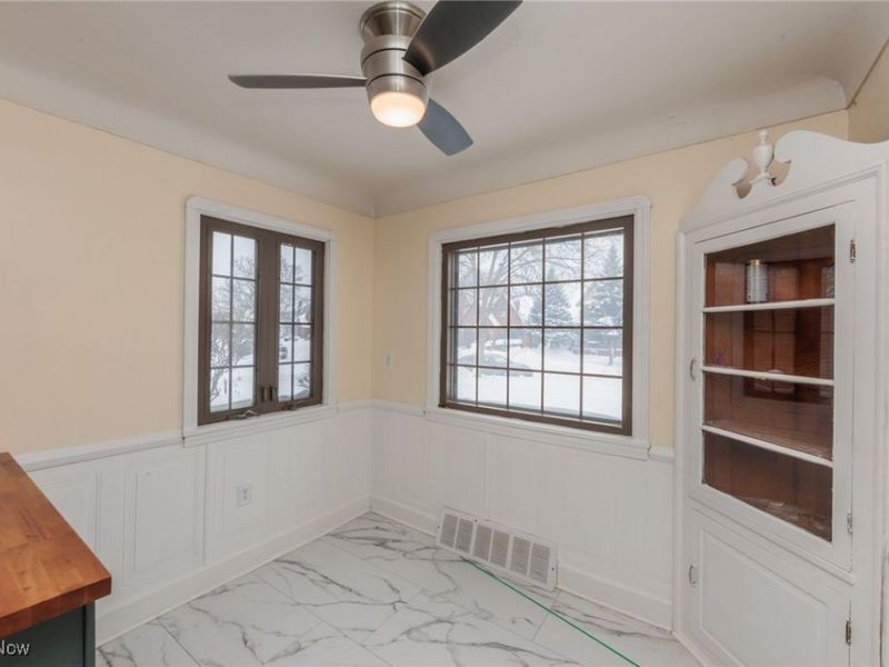 17001 Laverne Avenue, Cleveland, OH 44135 Photo 9