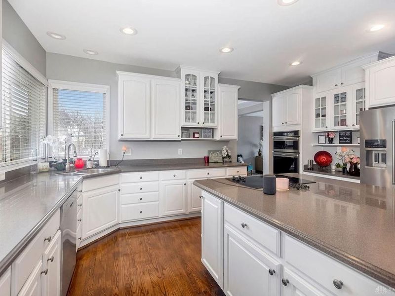 9740 Olde Georgetown, Dayton, OH 45458 Photo 3