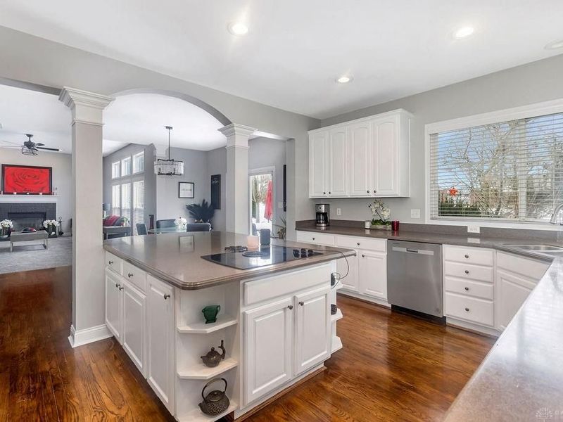 9740 Olde Georgetown, Dayton, OH 45458 Photo 5