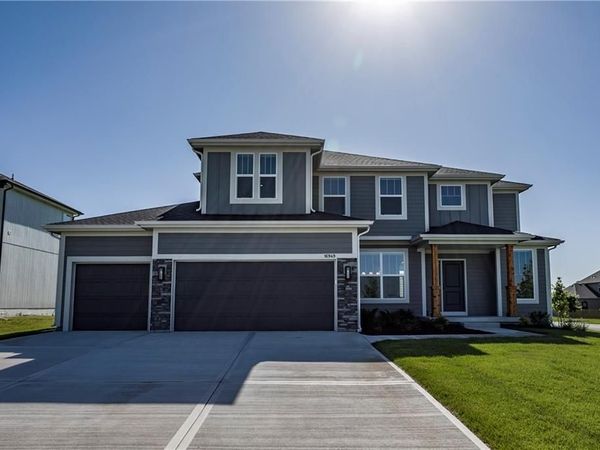 16949 S Brentwood Street, Olathe, KS 66062