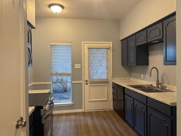 4320 Bellaire Drive S, Unit 102W, Fort Worth, TX 76109