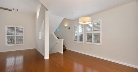 5350 Dunlay Dr #2011, Unit 2011, Sacramento, CA 95835 Photo