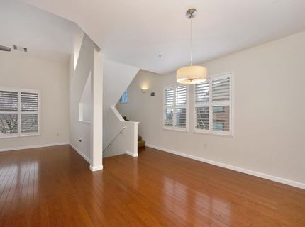 5350 Dunlay Dr #2011, Unit 2011, Sacramento, CA 95835 Photo