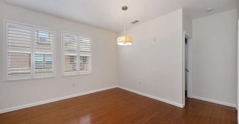 5350 Dunlay Dr #2011, Unit 2011, Sacramento, CA 95835 Photo