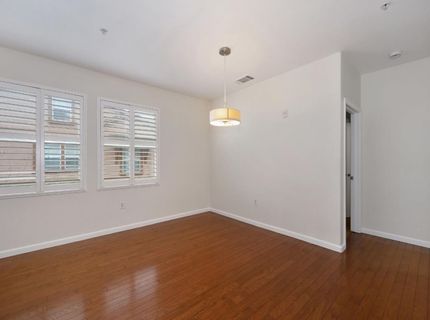 5350 Dunlay Dr #2011, Unit 2011, Sacramento, CA 95835 Photo
