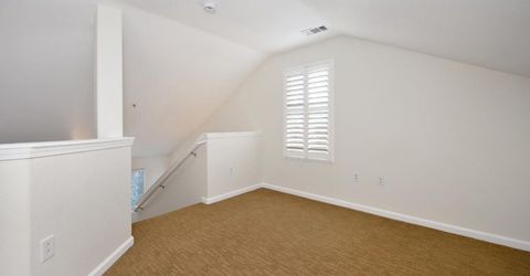 5350 Dunlay Dr #2011, Unit 2011, Sacramento, CA 95835 Photo