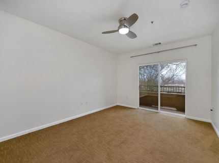 5350 Dunlay Dr #2011, Unit 2011, Sacramento, CA 95835 Photo