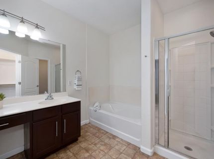 5350 Dunlay Dr #2011, Unit 2011, Sacramento, CA 95835 Photo