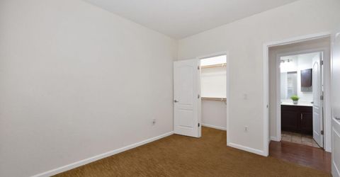 5350 Dunlay Dr #2011, Unit 2011, Sacramento, CA 95835 Photo
