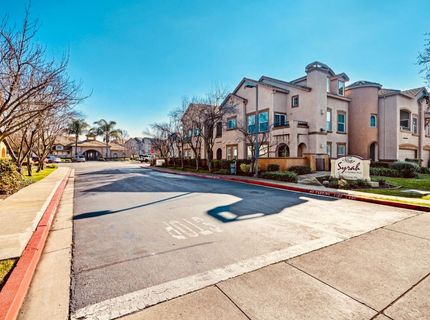 5350 Dunlay Dr #2011, Unit 2011, Sacramento, CA 95835 Photo