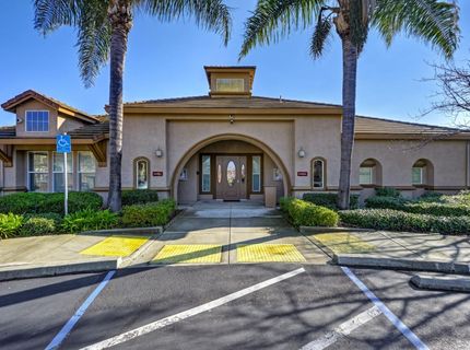 5350 Dunlay Dr #2011, Unit 2011, Sacramento, CA 95835 Photo