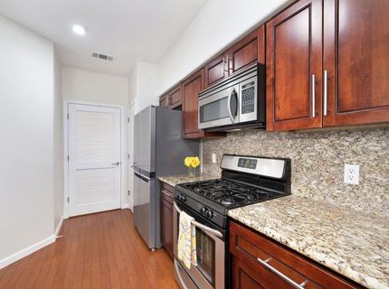 5350 Dunlay Dr #2011, Unit 2011, Sacramento, CA 95835 Photo