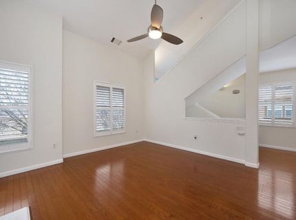 5350 Dunlay Dr #2011, Unit 2011, Sacramento, CA 95835 Photo