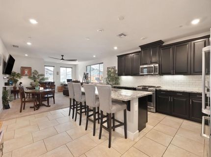 4000 Hovnanian Dr, Sacramento, CA 95834 Photo