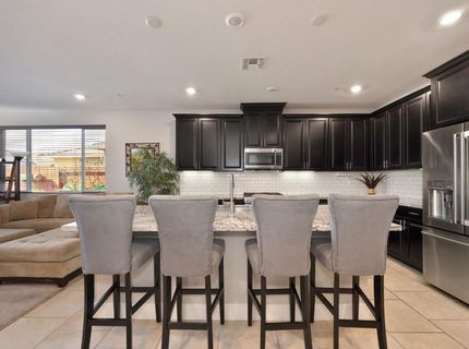 4000 Hovnanian Dr, Sacramento, CA 95834 Photo