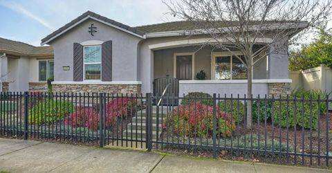 4000 Hovnanian Dr, Sacramento, CA 95834 Photo