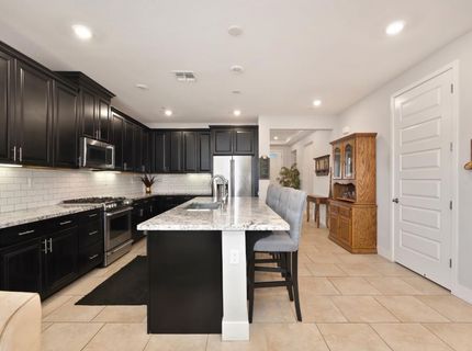 4000 Hovnanian Dr, Sacramento, CA 95834 Photo