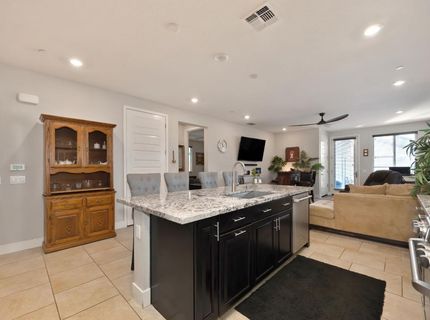 4000 Hovnanian Dr, Sacramento, CA 95834 Photo