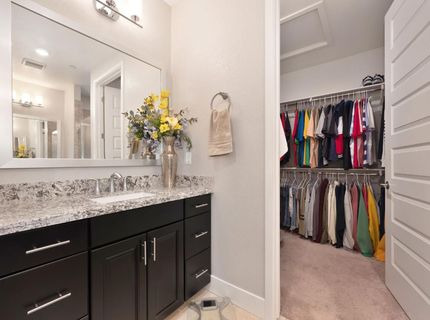 4000 Hovnanian Dr, Sacramento, CA 95834 Photo