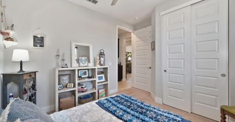 4000 Hovnanian Dr, Sacramento, CA 95834 Photo