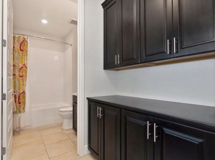 4000 Hovnanian Dr, Sacramento, CA 95834 Photo