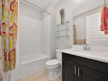 4000 Hovnanian Dr, Sacramento, CA 95834 Photo