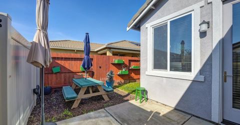 4000 Hovnanian Dr, Sacramento, CA 95834 Photo