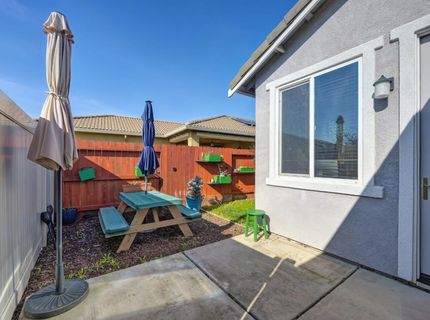 4000 Hovnanian Dr, Sacramento, CA 95834 Photo