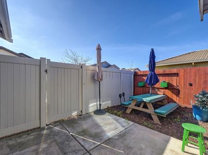 4000 Hovnanian Dr, Sacramento, CA 95834 Photo