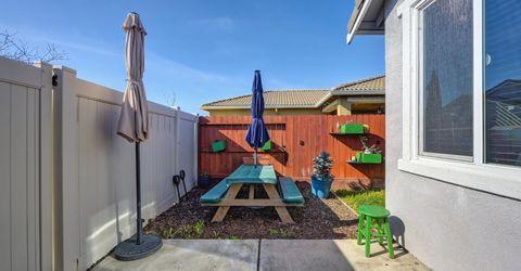 4000 Hovnanian Dr, Sacramento, CA 95834 Photo