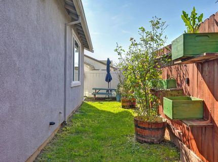 4000 Hovnanian Dr, Sacramento, CA 95834 Photo