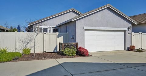 4000 Hovnanian Dr, Sacramento, CA 95834 Photo