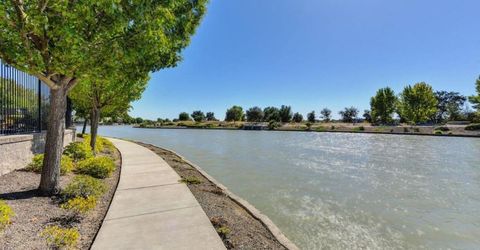 4000 Hovnanian Dr, Sacramento, CA 95834 Photo