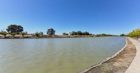 4000 Hovnanian Dr, Sacramento, CA 95834 Photo