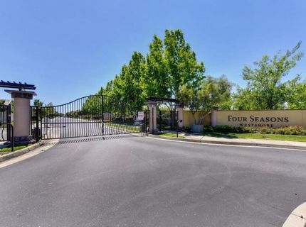 4000 Hovnanian Dr, Sacramento, CA 95834 Photo