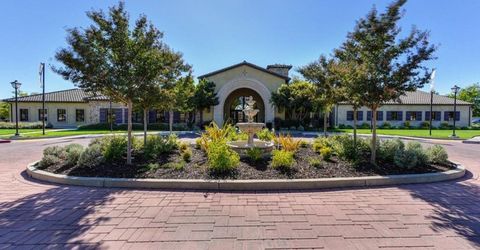 4000 Hovnanian Dr, Sacramento, CA 95834 Photo