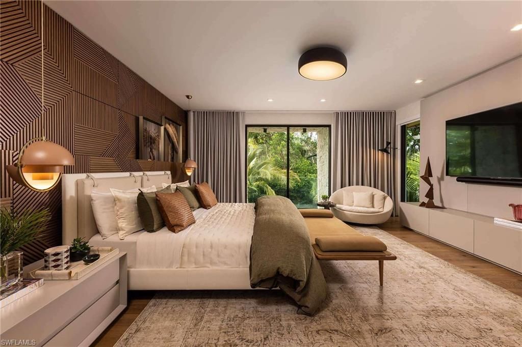 3898 Crayton Rd , Naples, FL 34103 Photo