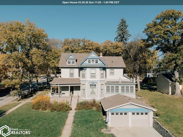 202 E Thomas Street, Avoca, IA 51521