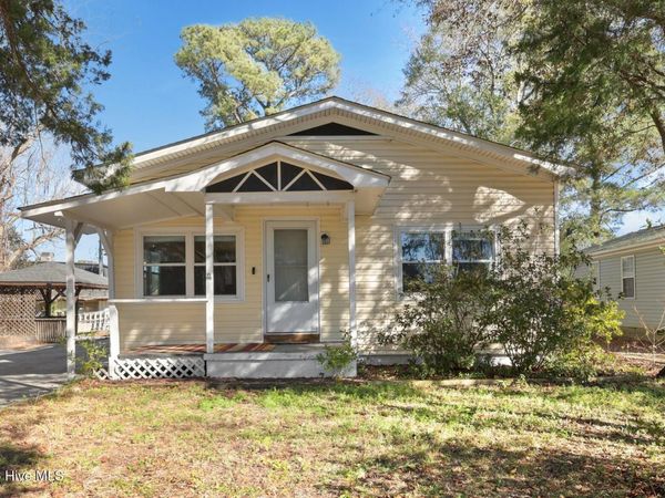 1941 Moss Street, Wilmington, NC 28403