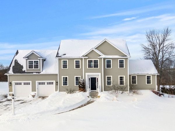 718 Main St, West Newbury, MA 01985