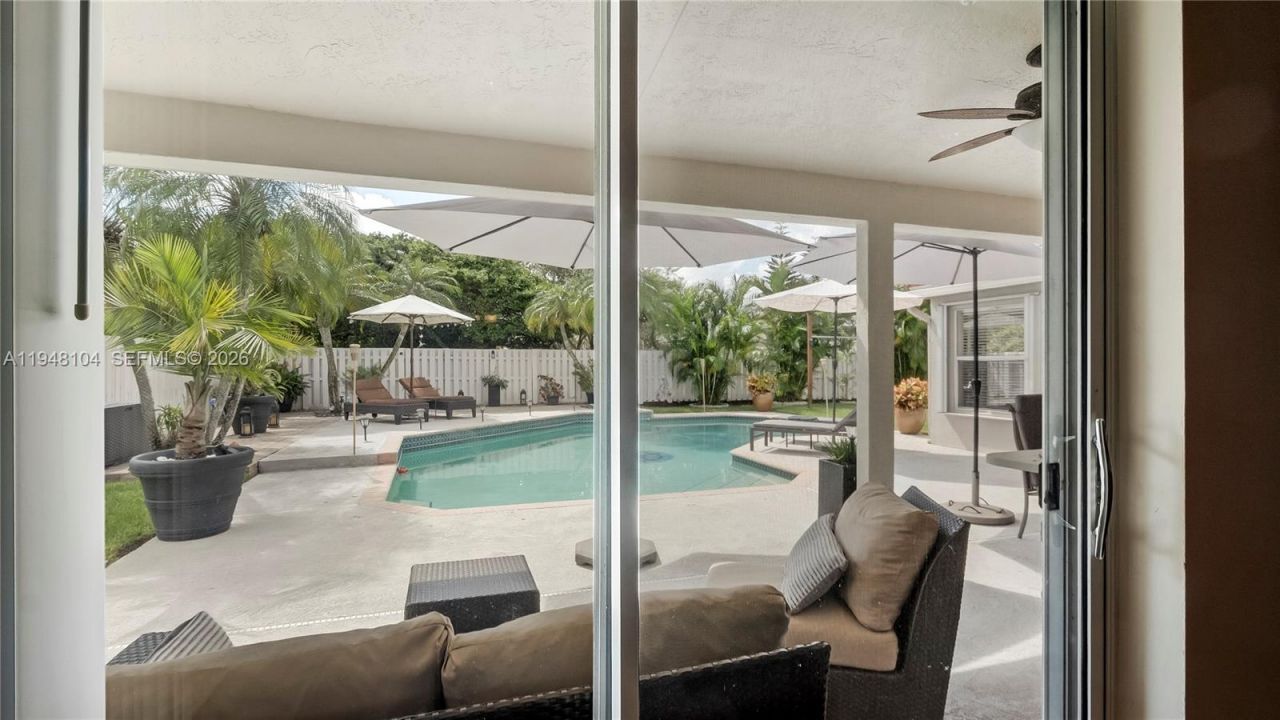 13310 NW 11th Ln, Sunrise, FL 33323 Photo