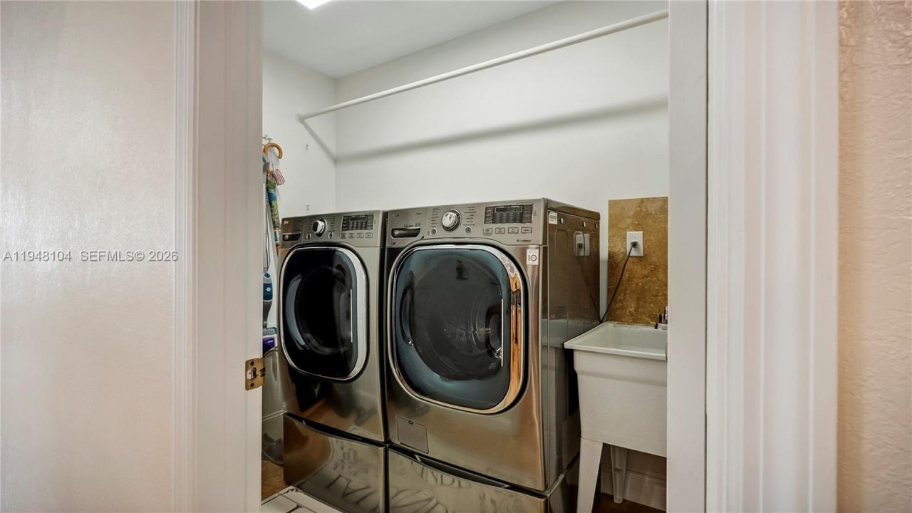 13310 NW 11th Ln, Sunrise, FL 33323 Photo